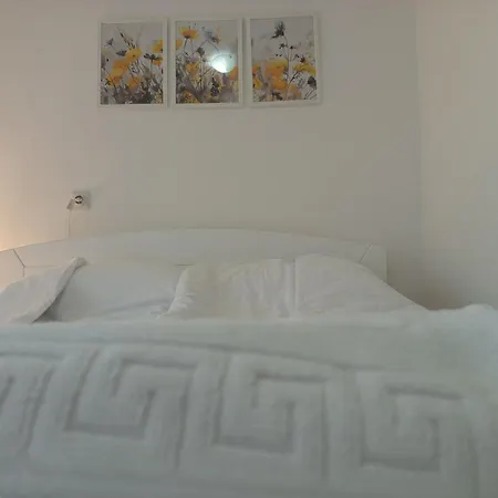 Parkside Apartment