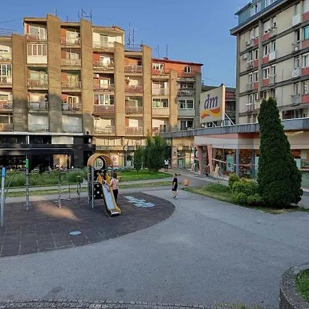 Parkside Apartment *