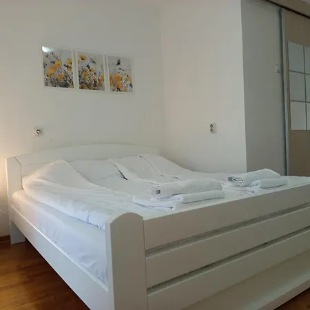 Parkside Apartment